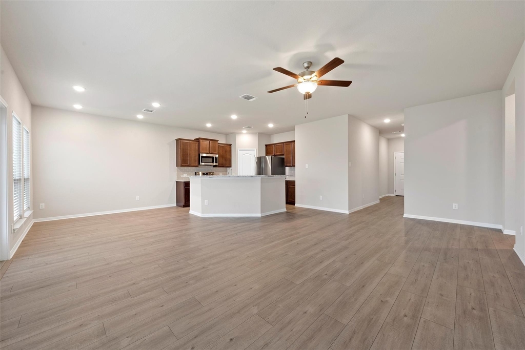 7445 Garden Glen Drive - Photo 8
