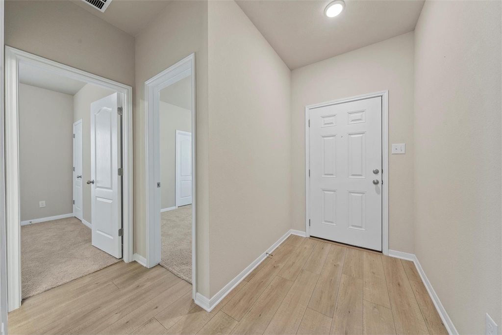 7445 Garden Glen Drive - Photo 3