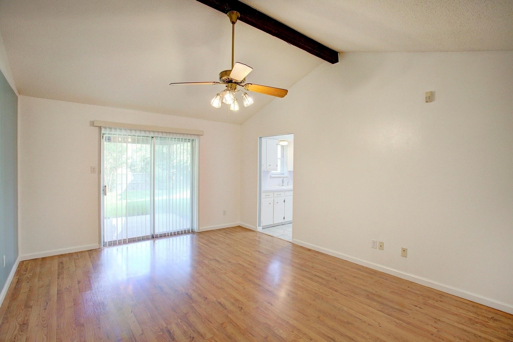 6470 Westrock Drive - Photo 4