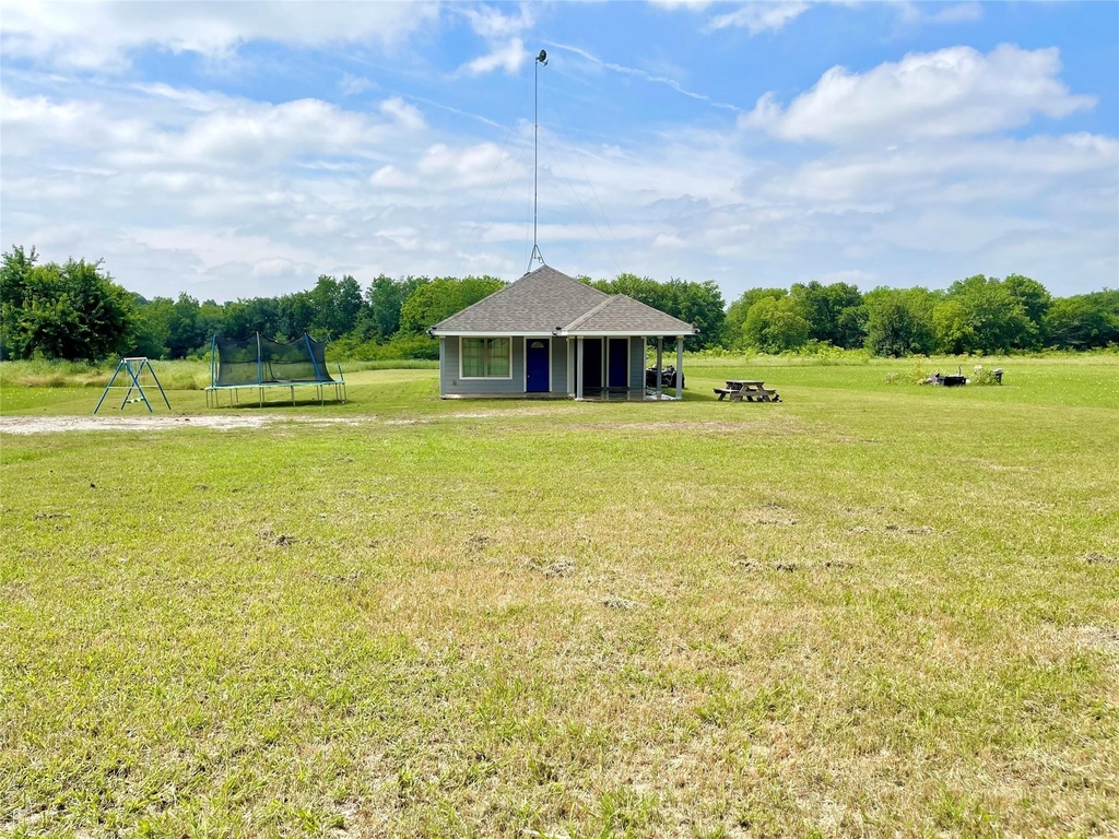 1581 County Road 1079 - Photo 5