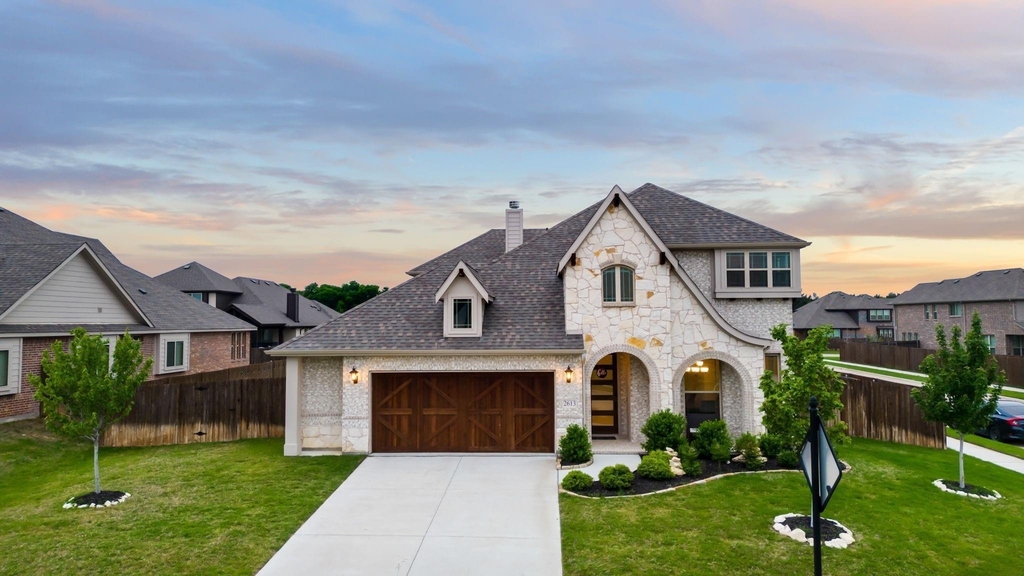 2613 Turning Leaf Lane - Photo 0