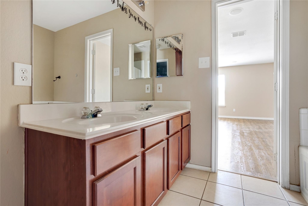 1921 Southridge Lane - Photo 24