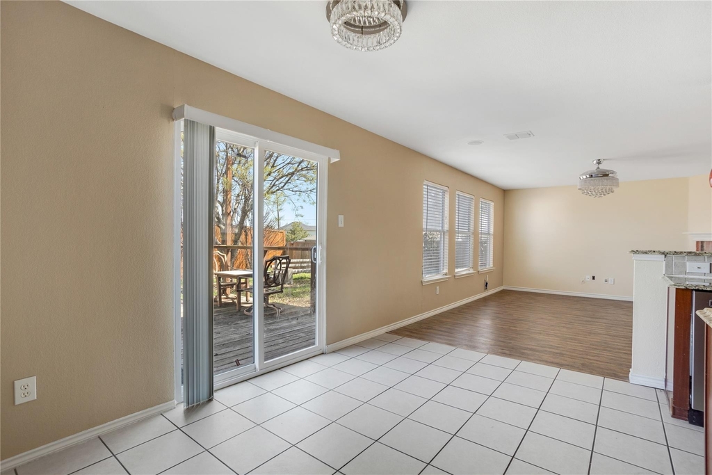 1921 Southridge Lane - Photo 17
