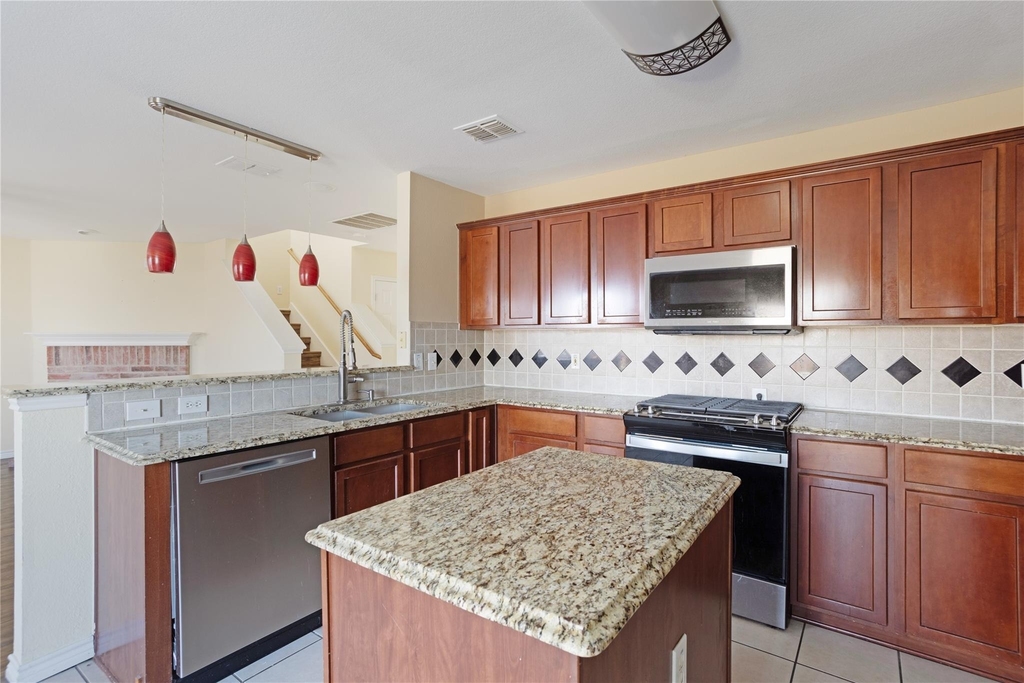 1921 Southridge Lane - Photo 14