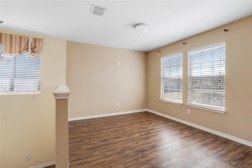 1921 Southridge Lane - Photo 19