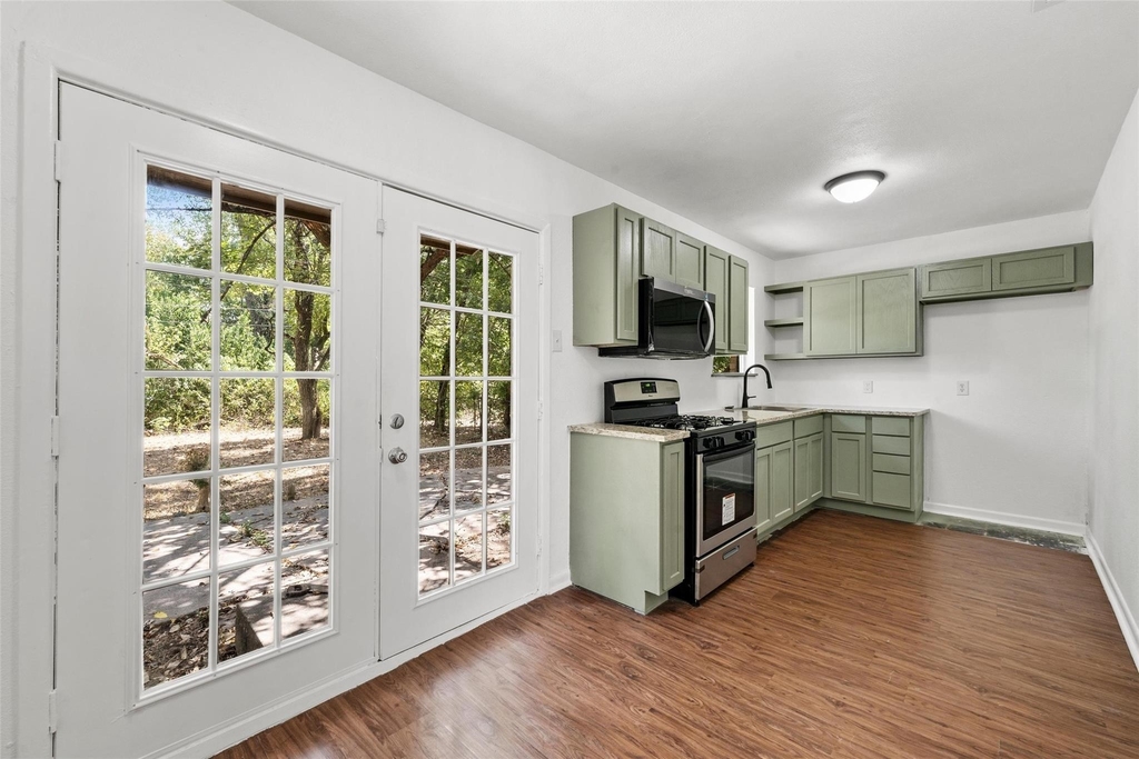 3812 Acree Street - Photo 3