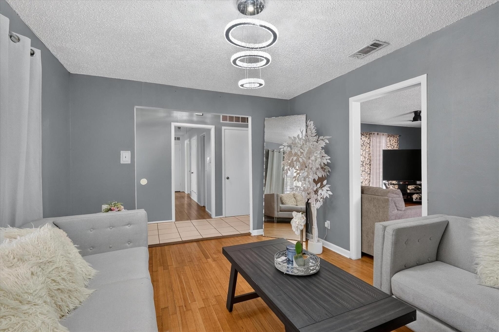 10014 Mesita Drive - Photo 7