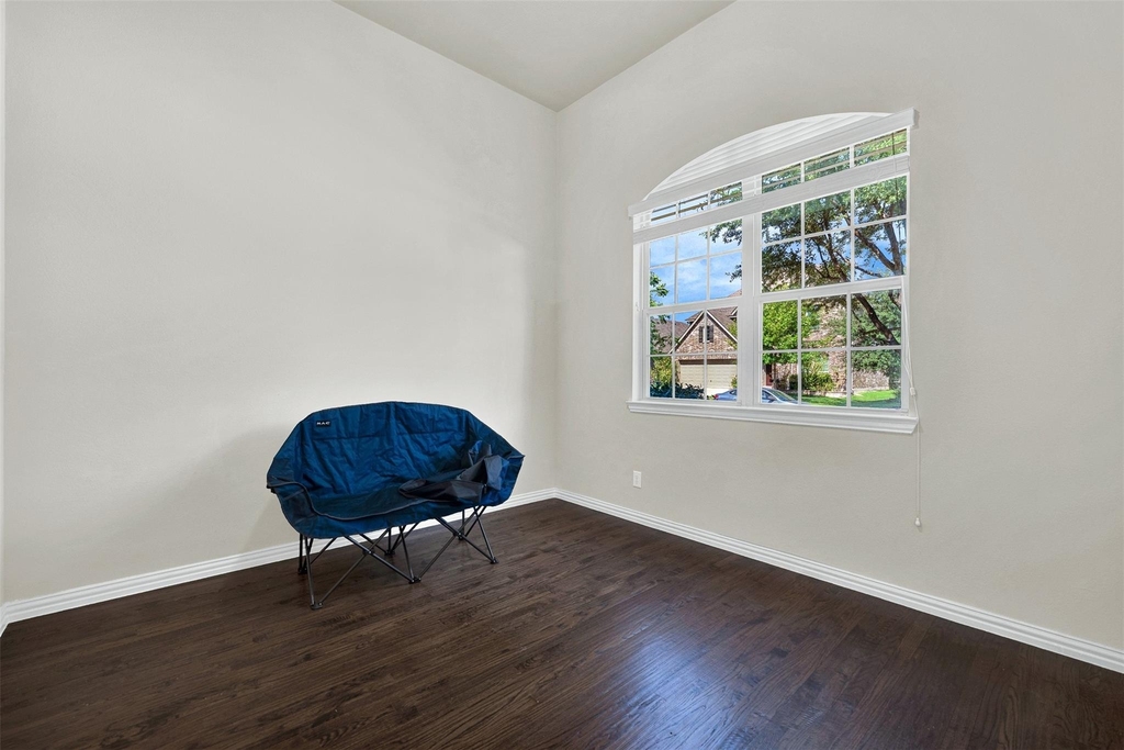 10821 Patton Drive - Photo 2