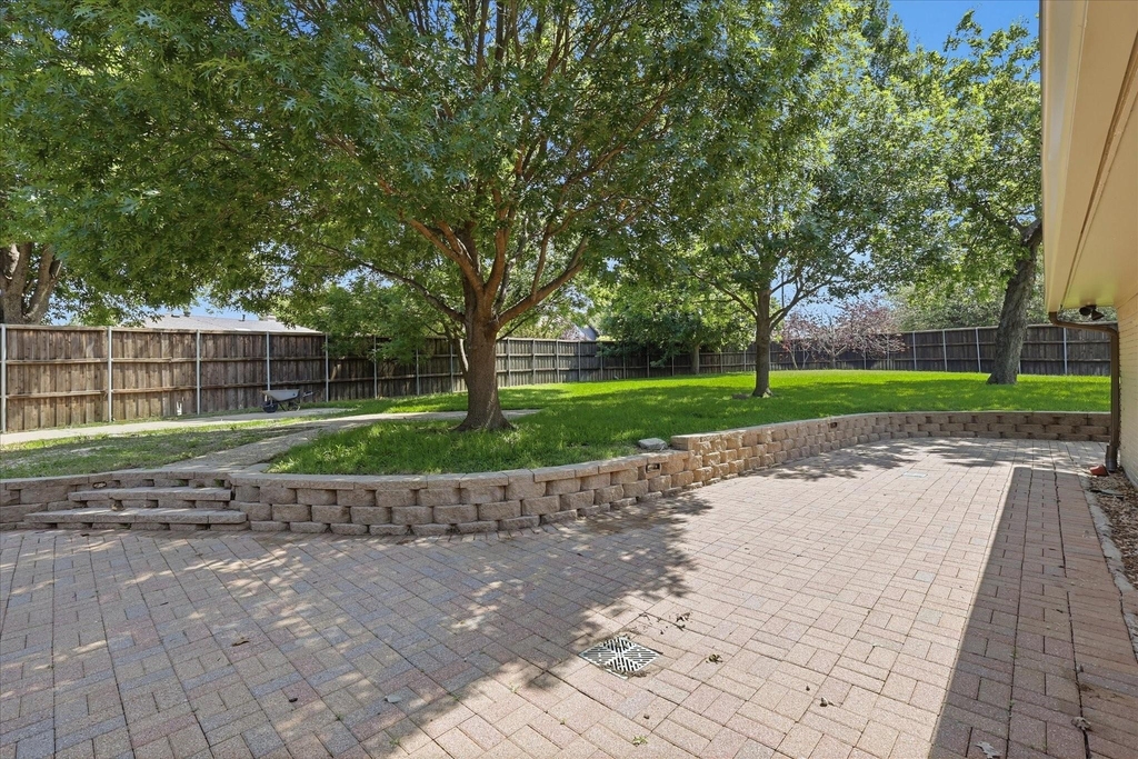 2625 Ramblewood Drive - Photo 33