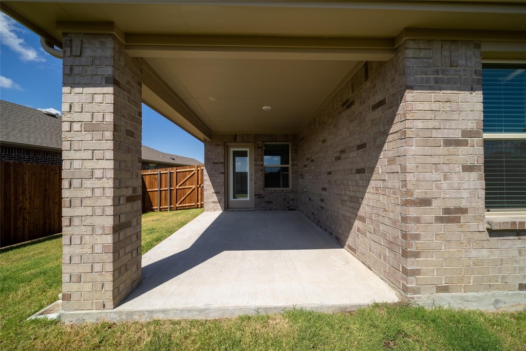 2044 Hearn Drive - Photo 34