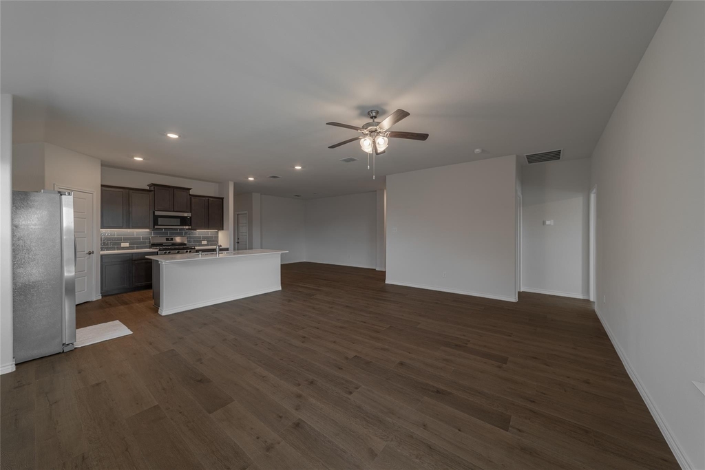 2044 Hearn Drive - Photo 4
