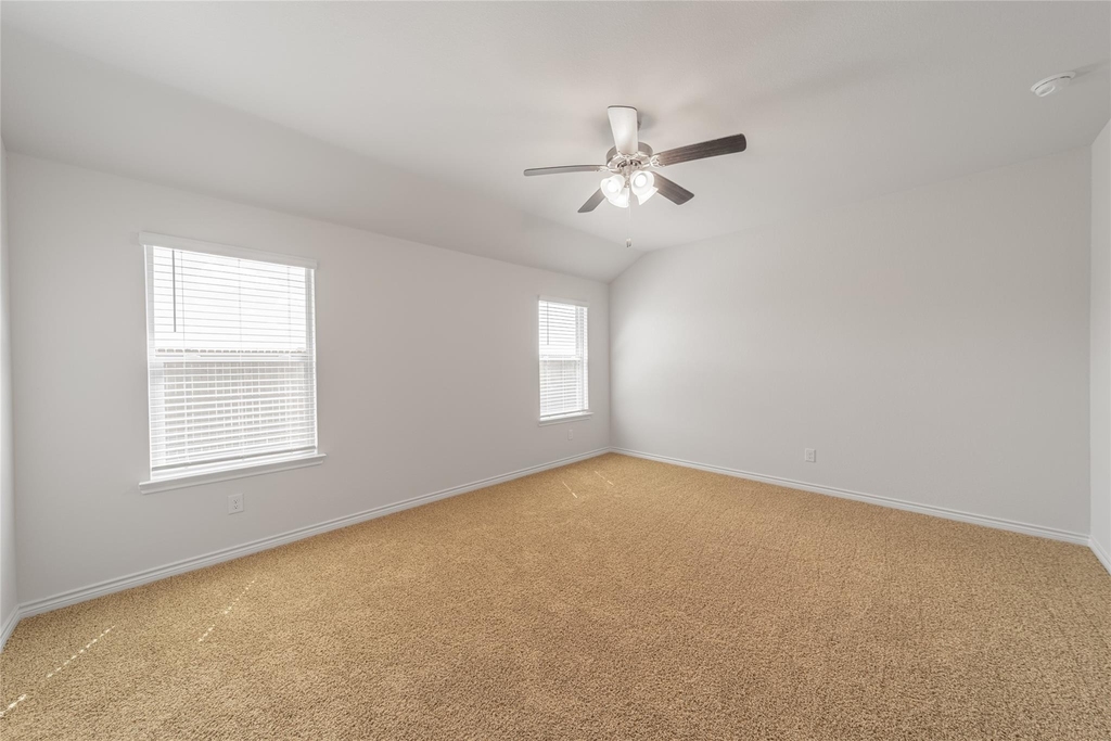 2044 Hearn Drive - Photo 27