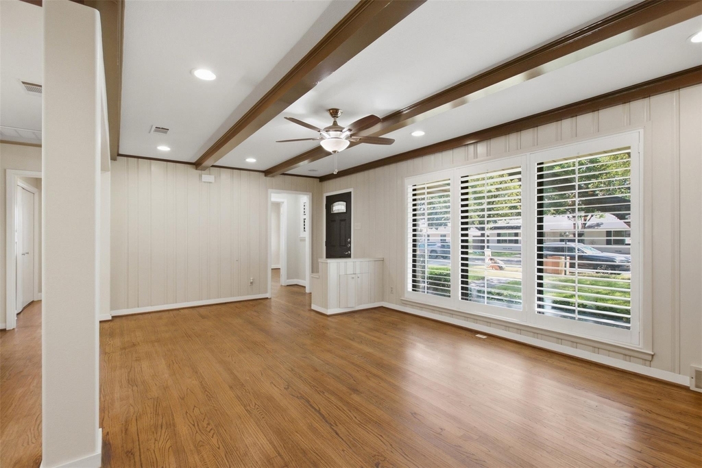 6445 Glennox Lane - Photo 6