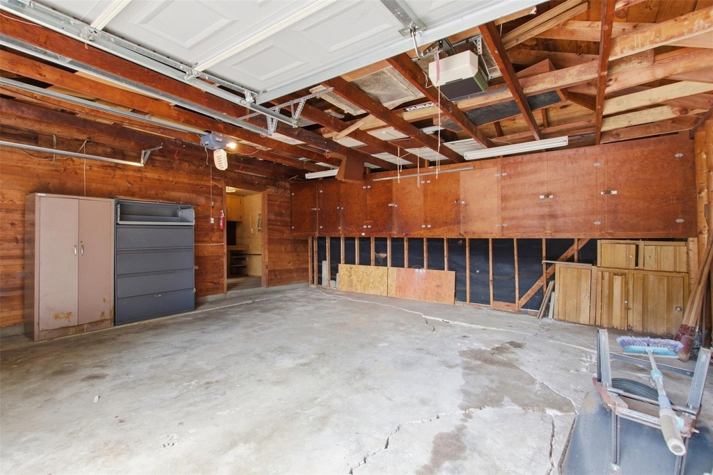 6445 Glennox Lane - Photo 28