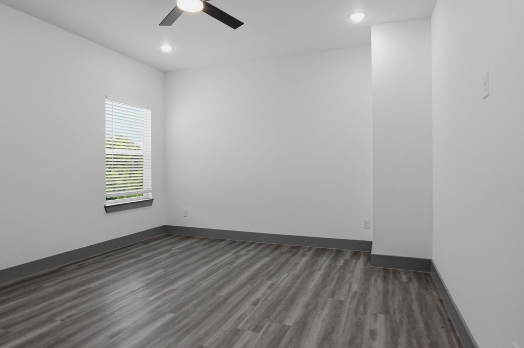 1013 Duff Court - Photo 29