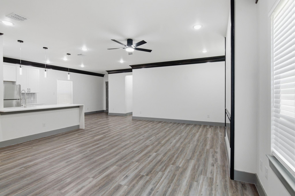 1013 Duff Court - Photo 6