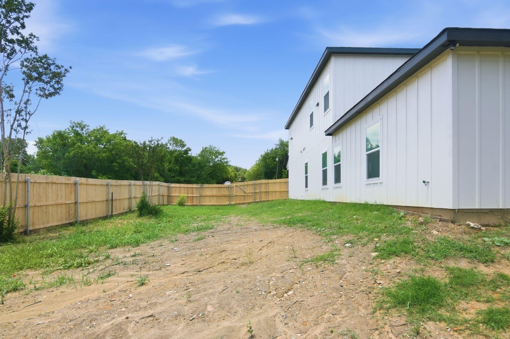 1013 Duff Court - Photo 37