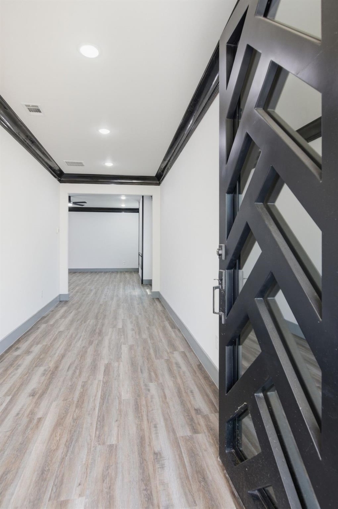 1013 Duff Court - Photo 4