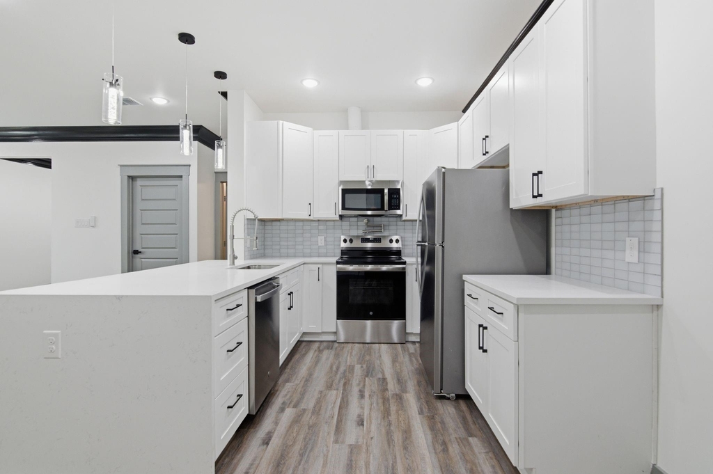 1013 Duff Court - Photo 15