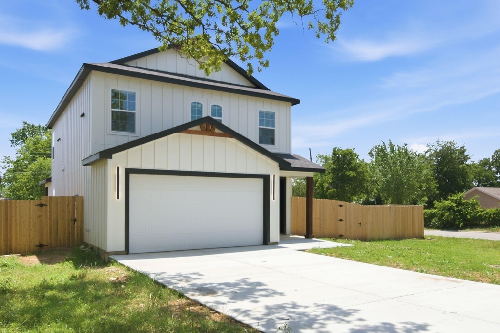 1013 Duff Court - Photo 1