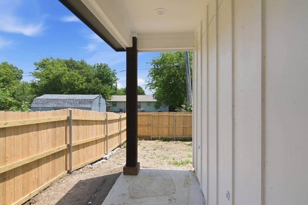 1013 Duff Court - Photo 34