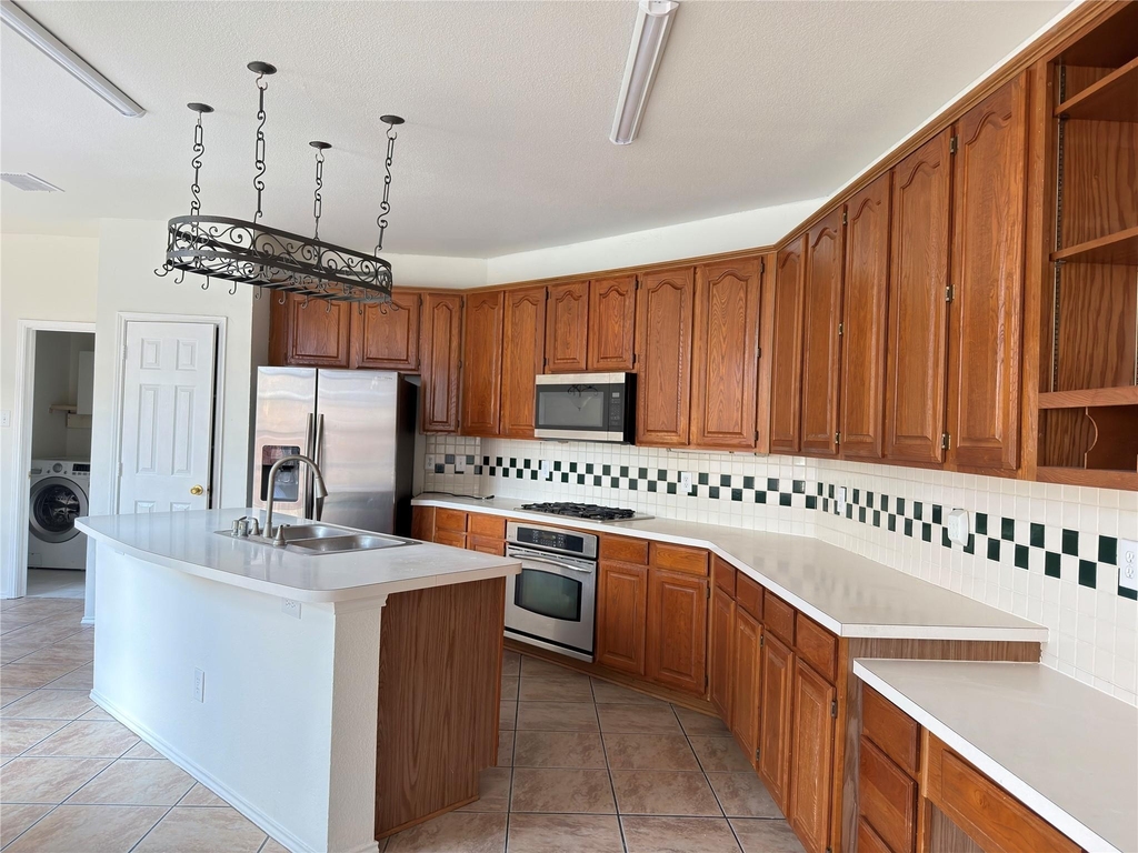 1328 Comanche Drive - Photo 4