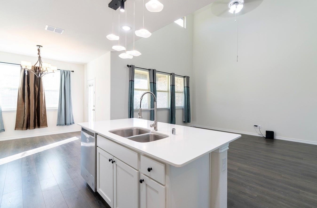 13412 Dos Aguas Drive - Photo 6