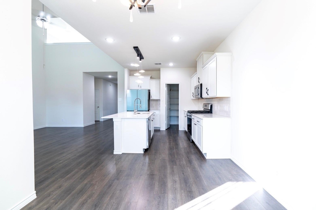 13412 Dos Aguas Drive - Photo 19