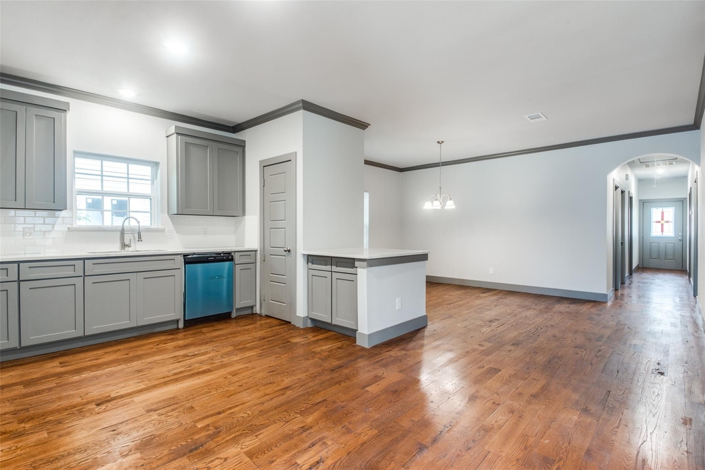 3601 Henry Street - Photo 3