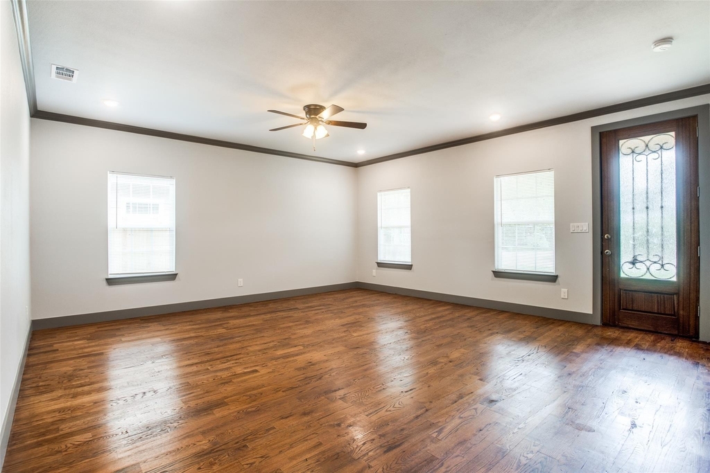 3601 Henry Street - Photo 6