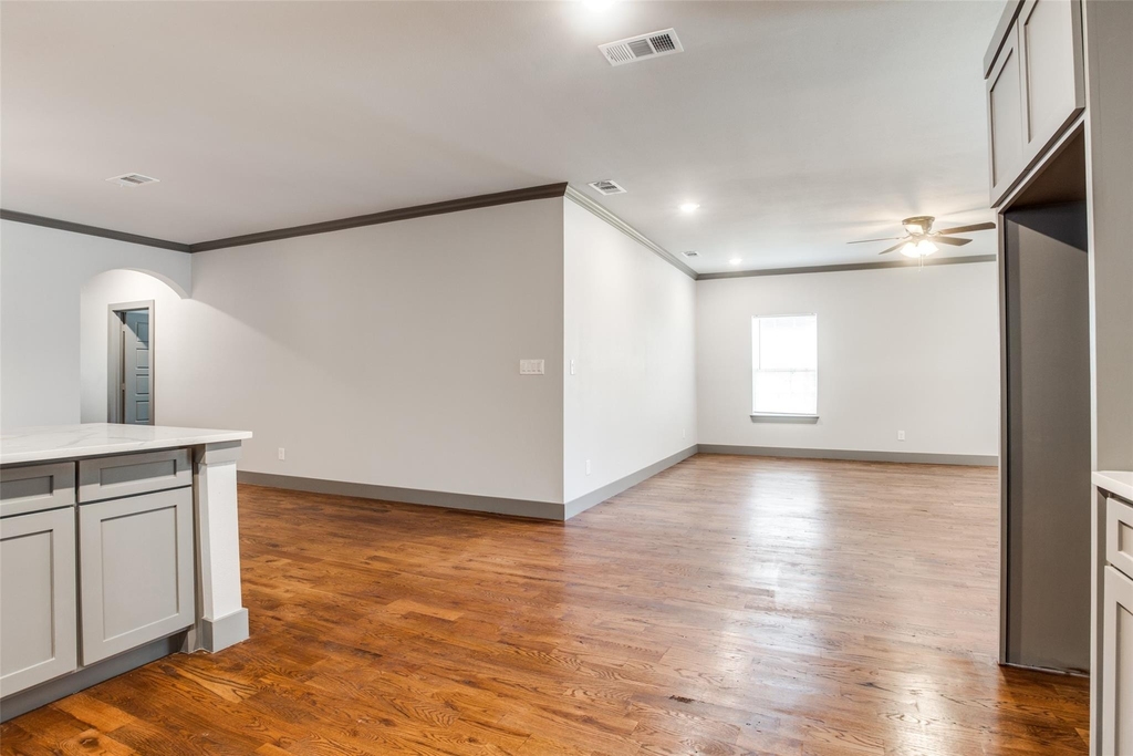 3601 Henry Street - Photo 7
