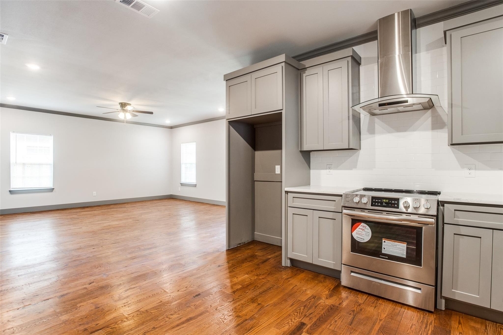 3601 Henry Street - Photo 5