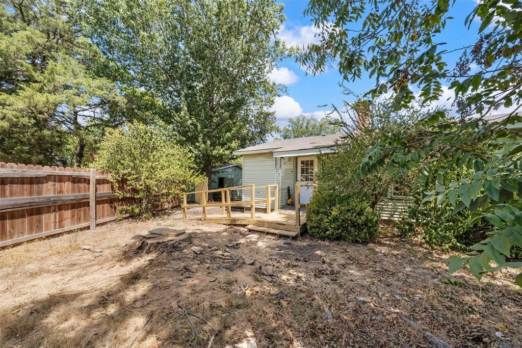 4529 Sanger Avenue - Photo 18