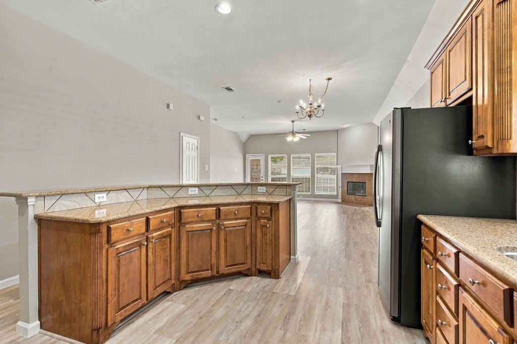 11535 Yoakum Drive - Photo 10