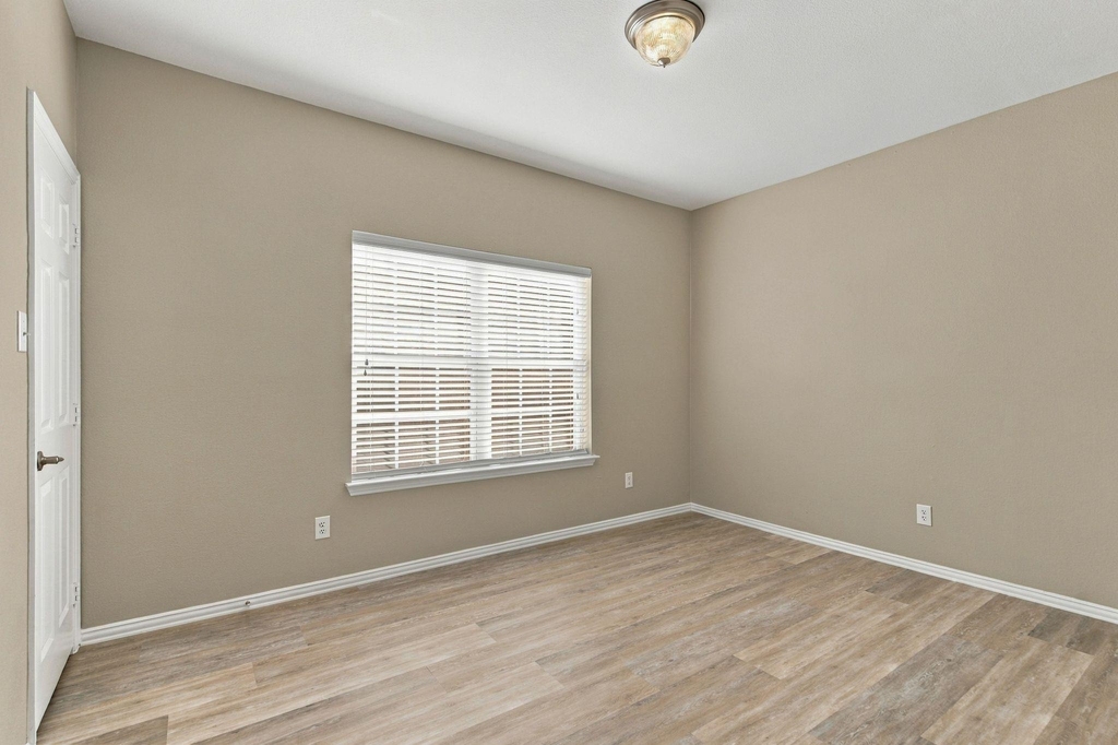 11535 Yoakum Drive - Photo 21