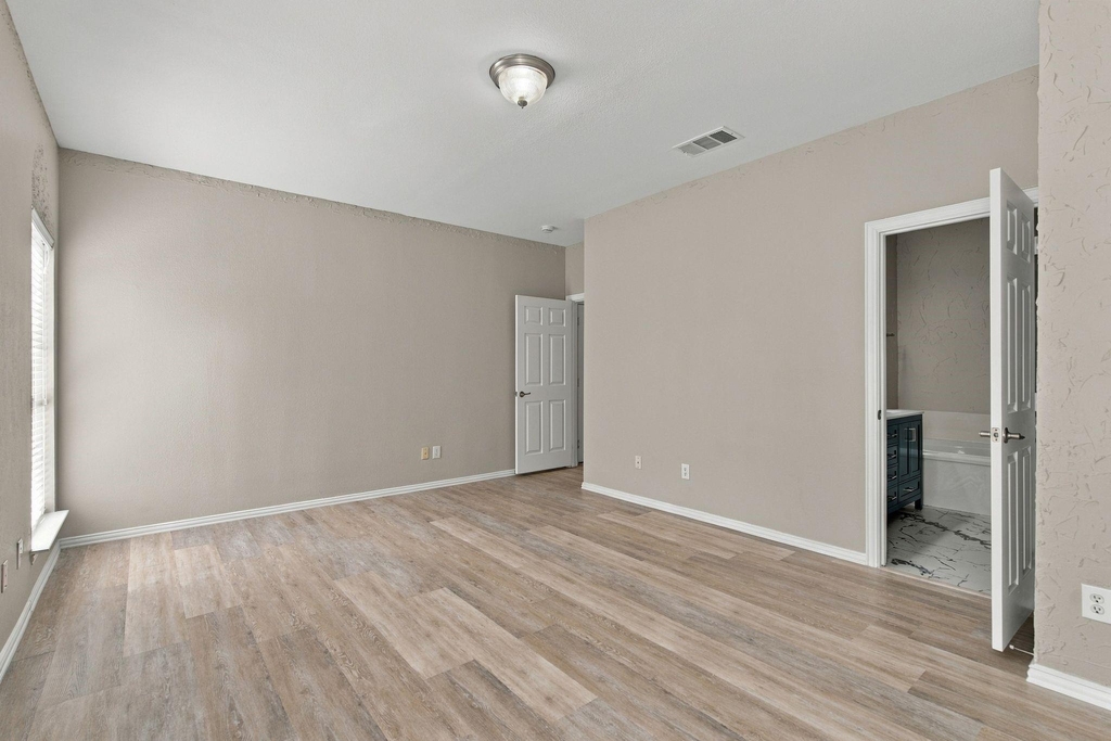 11535 Yoakum Drive - Photo 17