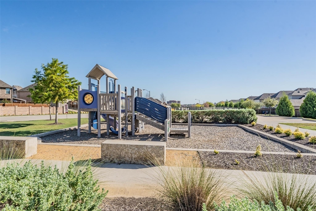 17848 Bottlebrush Drive - Photo 34