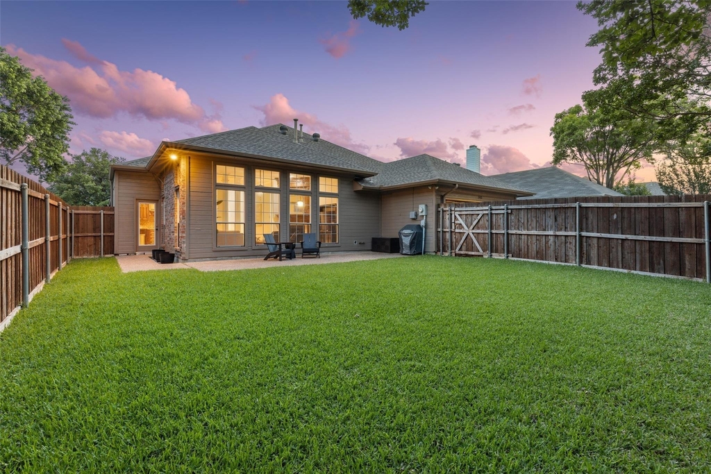 5915 Willow Wood Lane - Photo 3