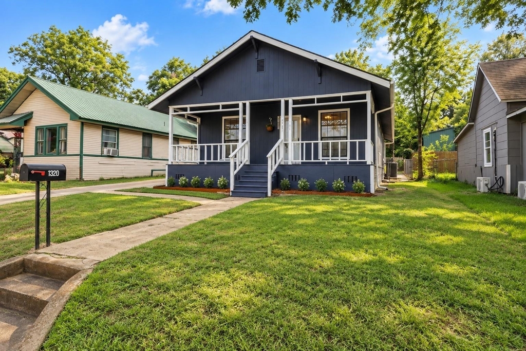 1320 W Morton Street - Photo 3