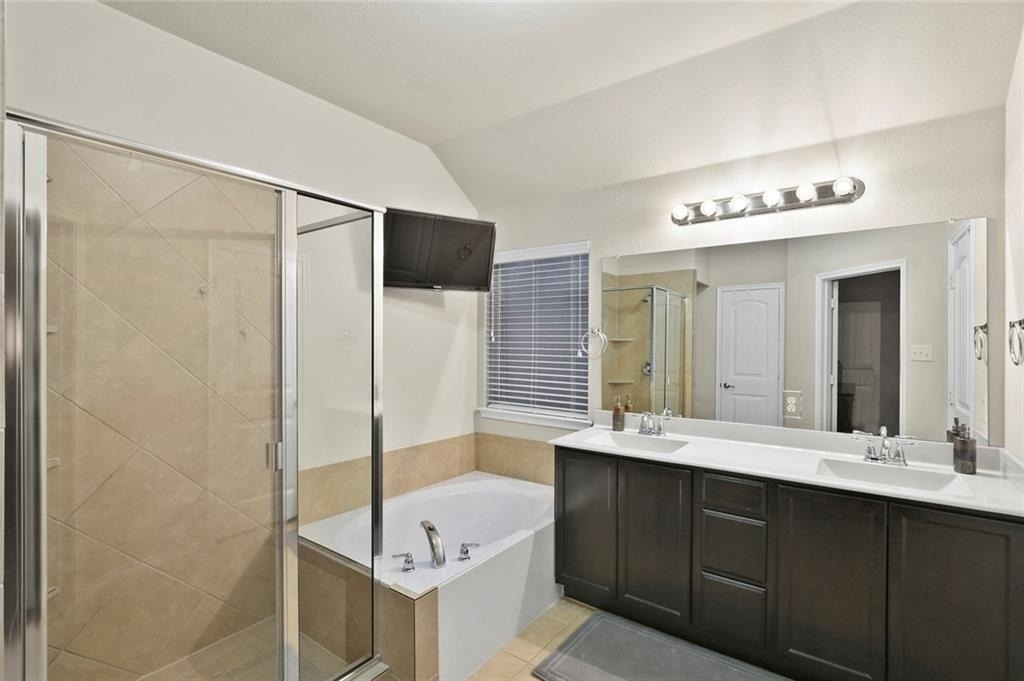 9609 Sand Trap Drive - Photo 3
