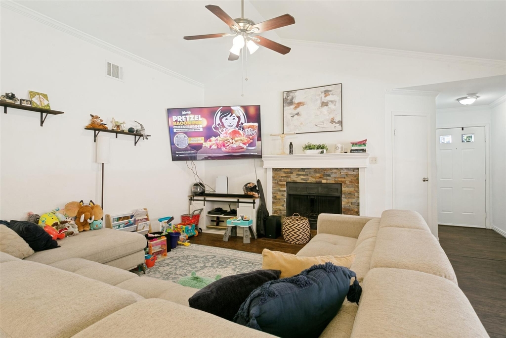 924 Sugarberry Drive - Photo 5