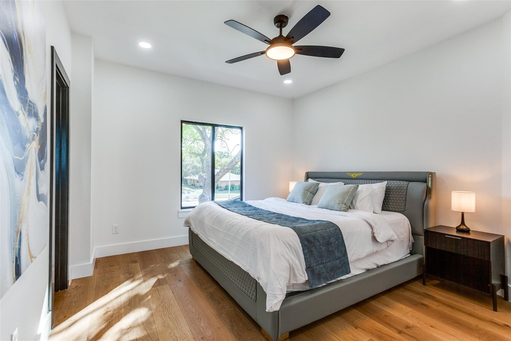 10923 Marsh Lane - Photo 24