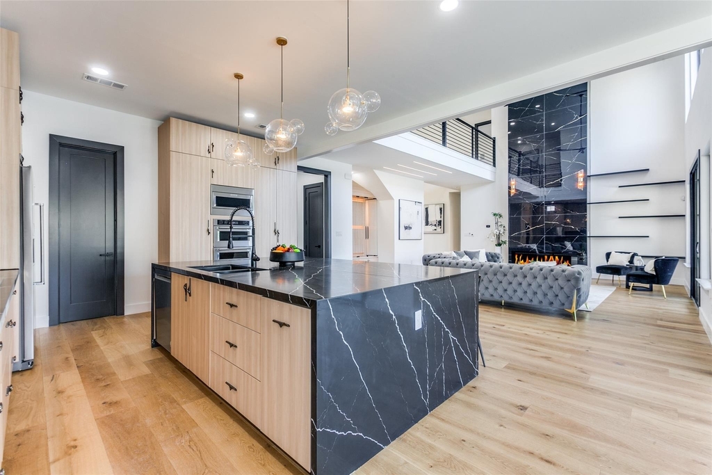 10923 Marsh Lane - Photo 10