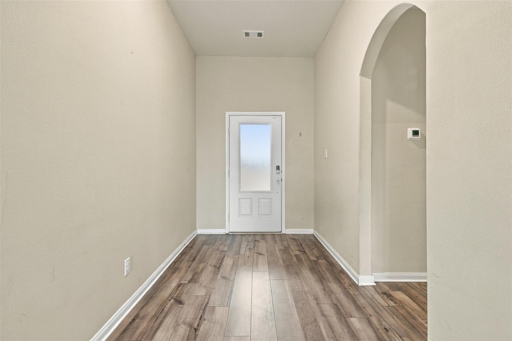 13641 Fehrman Road - Photo 2