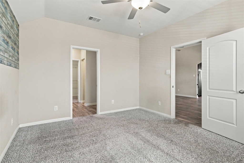 13641 Fehrman Road - Photo 10
