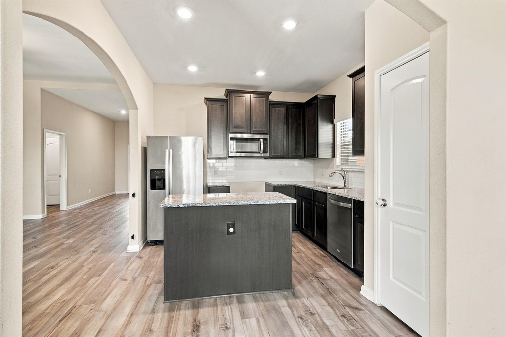 13641 Fehrman Road - Photo 12