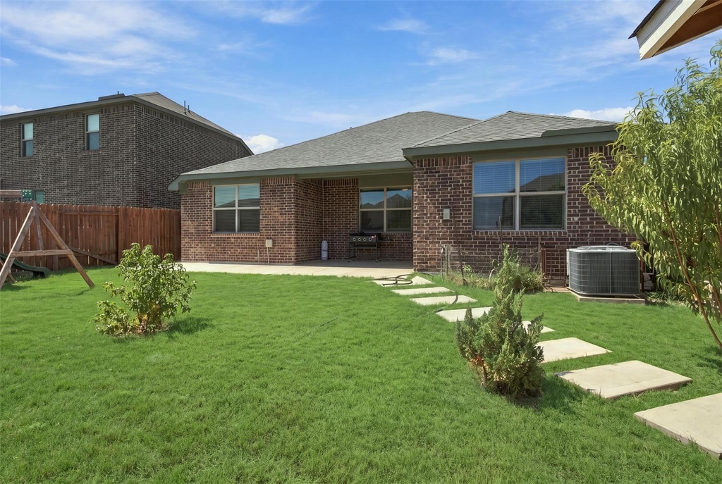 13641 Fehrman Road - Photo 15