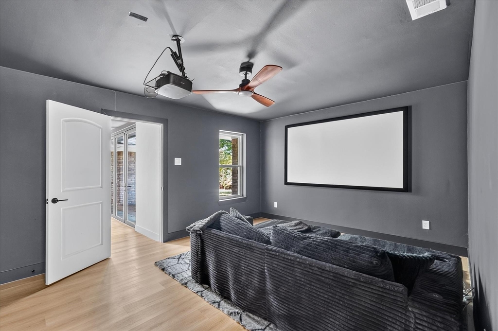 1513 Carriage Lane - Photo 9