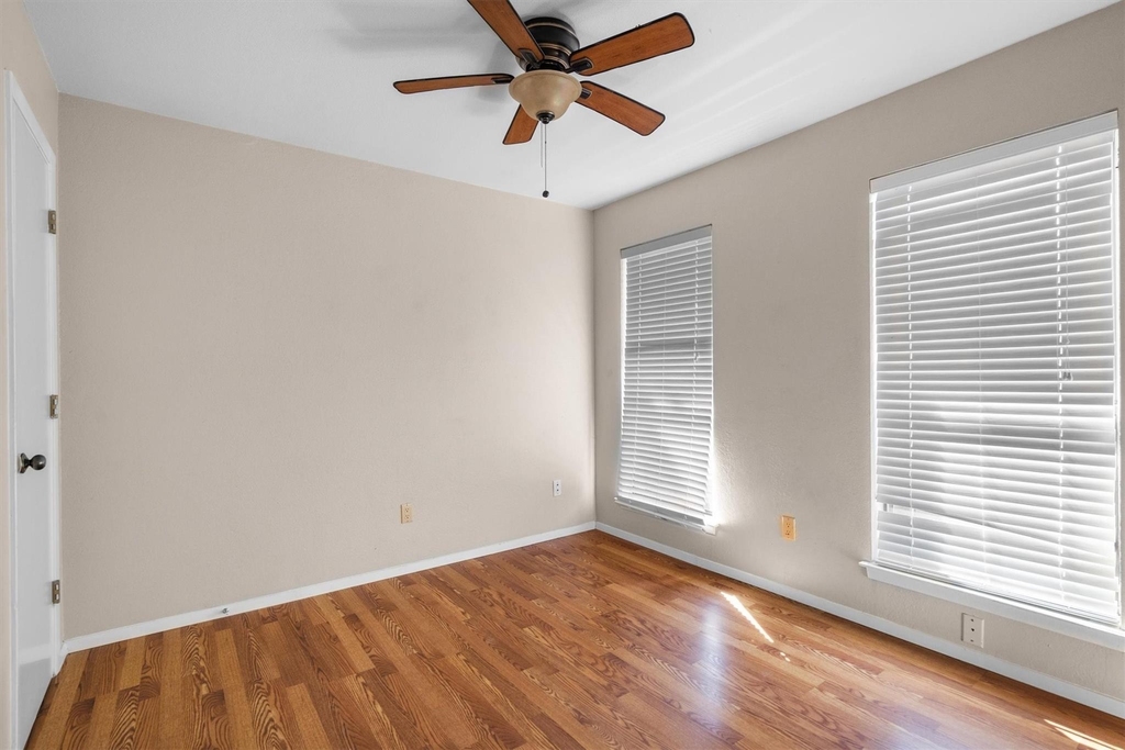 726 Michol Street - Photo 18