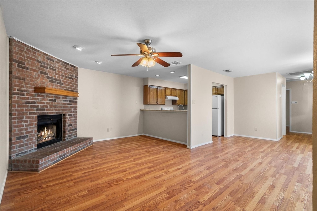 726 Michol Street - Photo 5